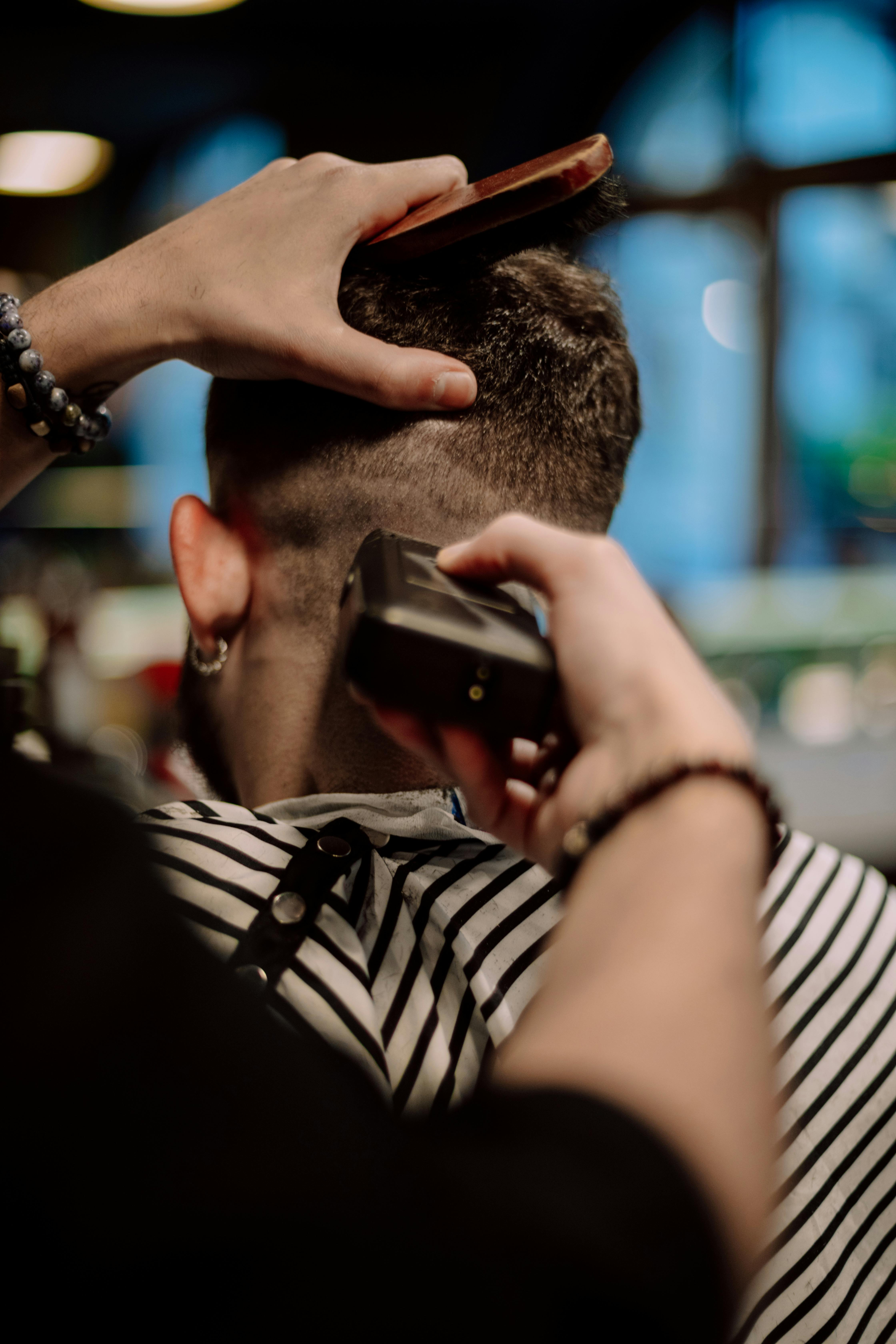 KLASSISCHER HERRENSCHNITT FRISEUR SERVICE BAD LAASPHE